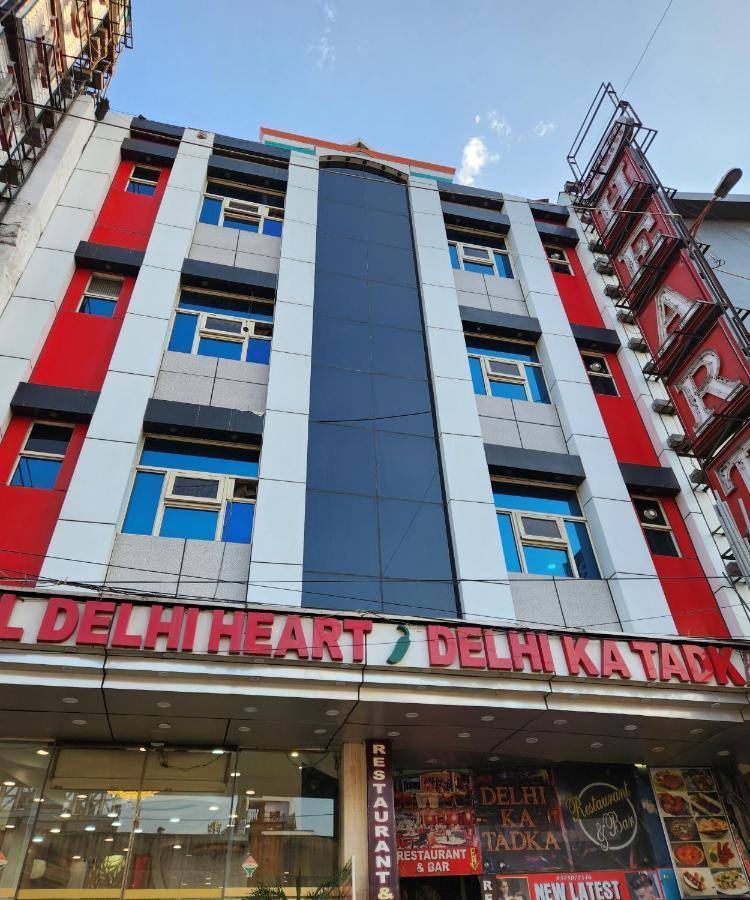 Capital O 6408 Hotel Delhi Heart Нью-Дели Экстерьер фото