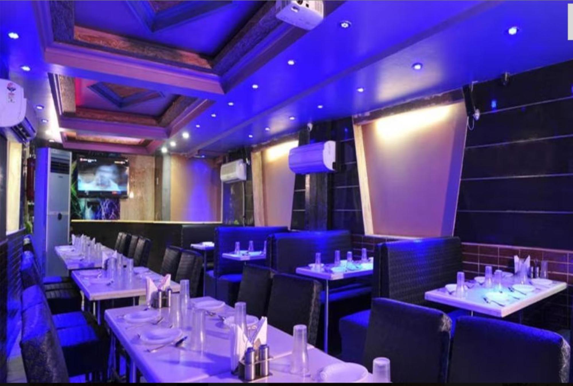 Capital O 6408 Hotel Delhi Heart Нью-Дели Экстерьер фото