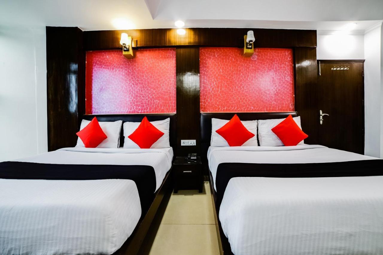 Capital O 6408 Hotel Delhi Heart Нью-Дели Экстерьер фото